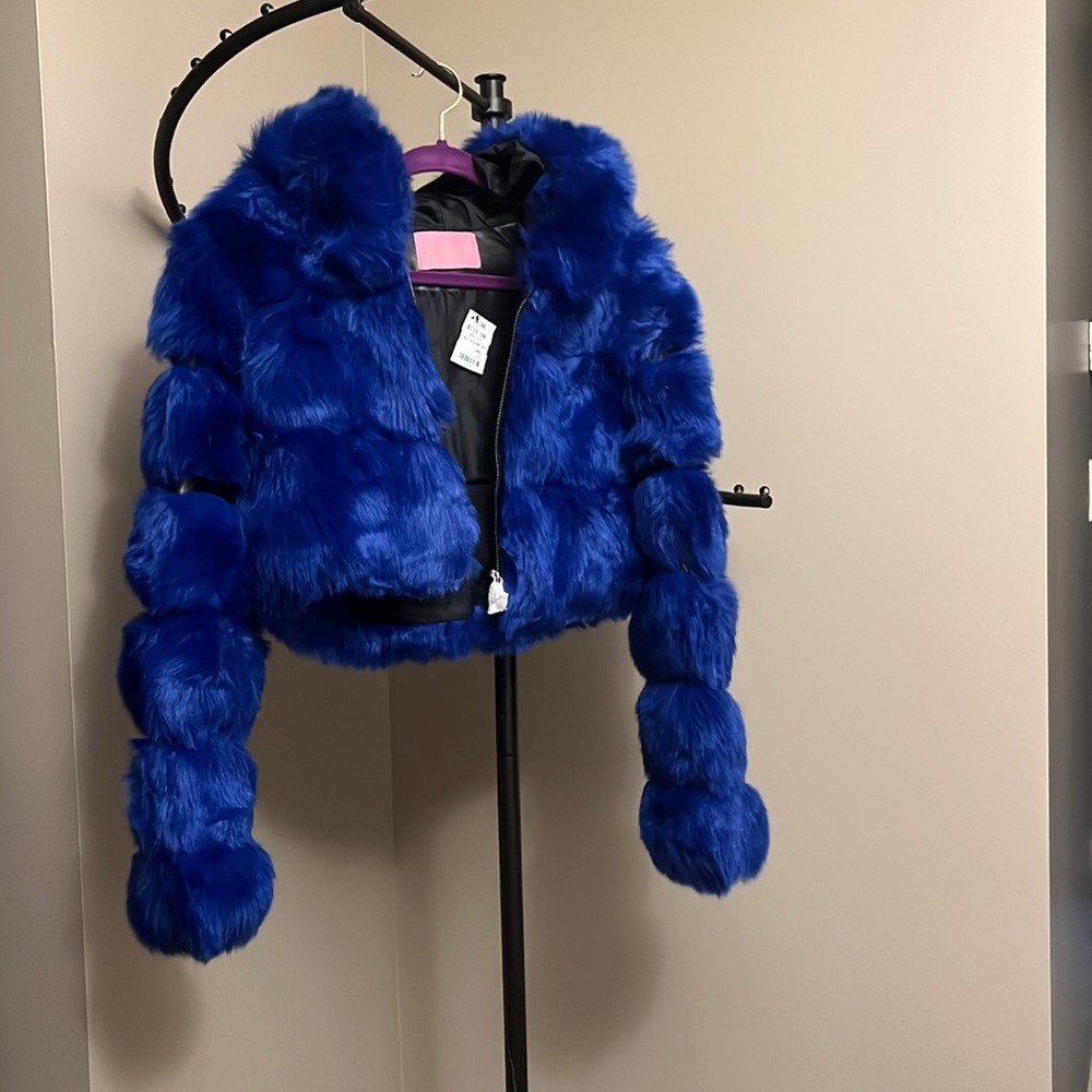 Azalea Wang Gracelle Faux Fur Cropped Jacket